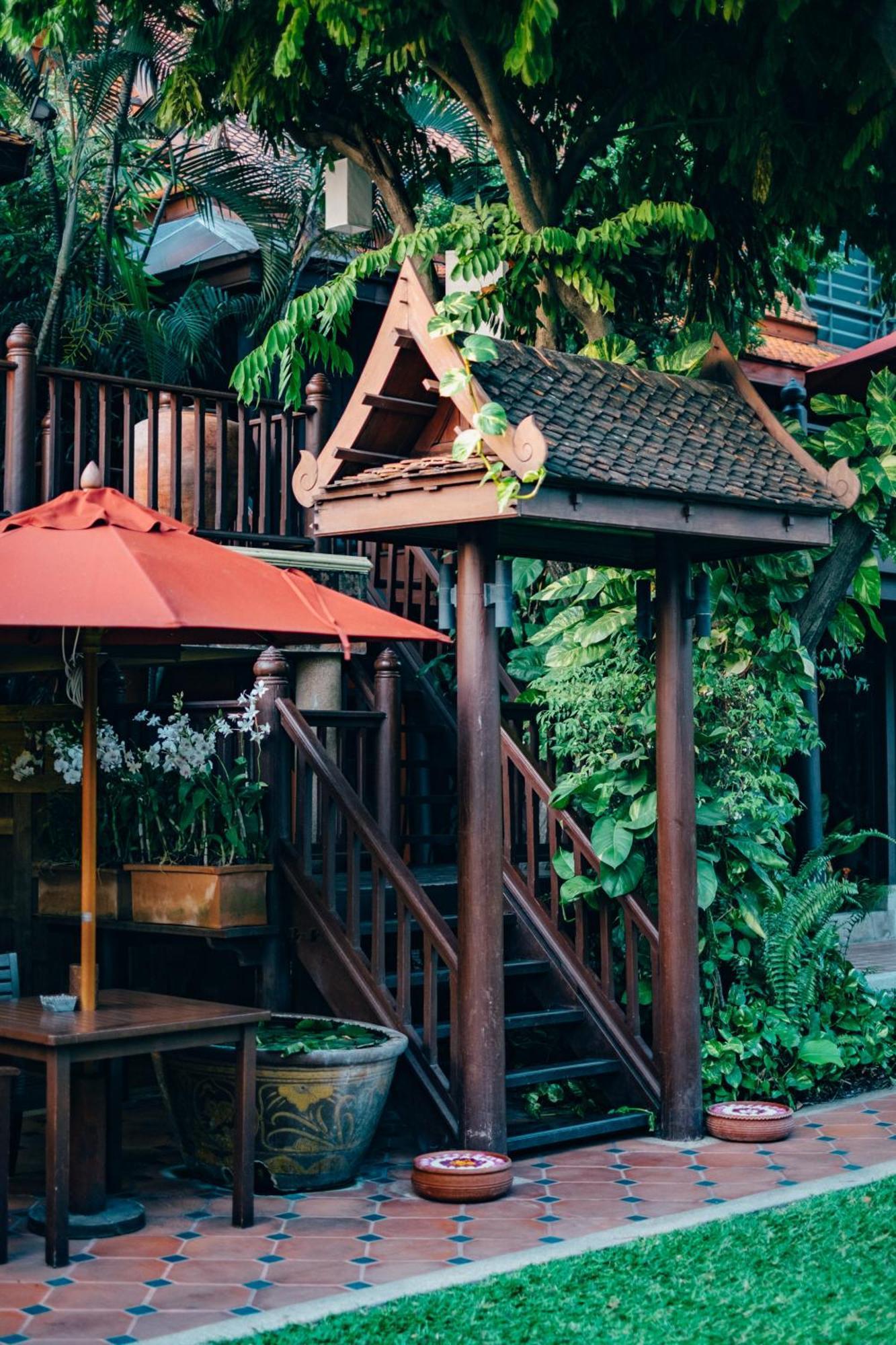 Chakrabongse Villas Бангкок Экстерьер фото