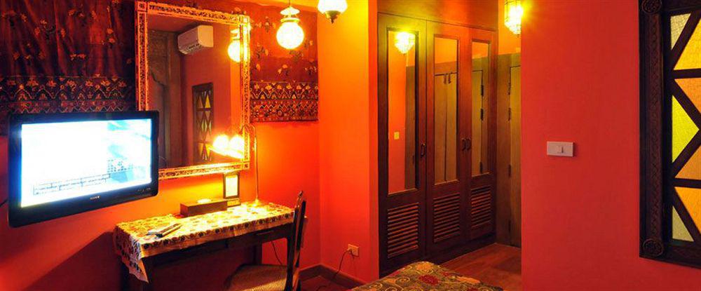 Chakrabongse Villas Бангкок Экстерьер фото